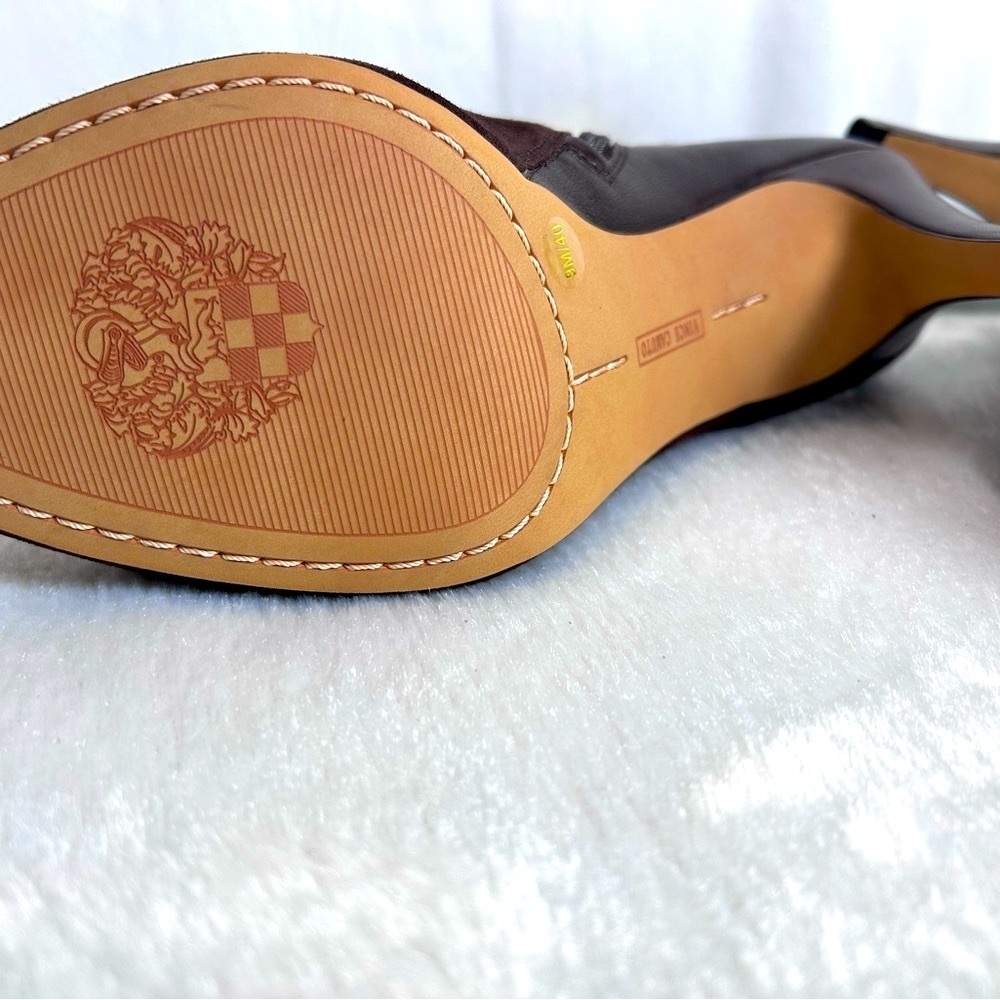 Vince Camuto venten Brown Ankle Booties - Picture 10 of 10